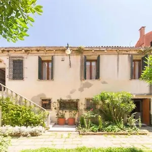 https://corte-mosto-luxury-appartments.hotelinveneto.com